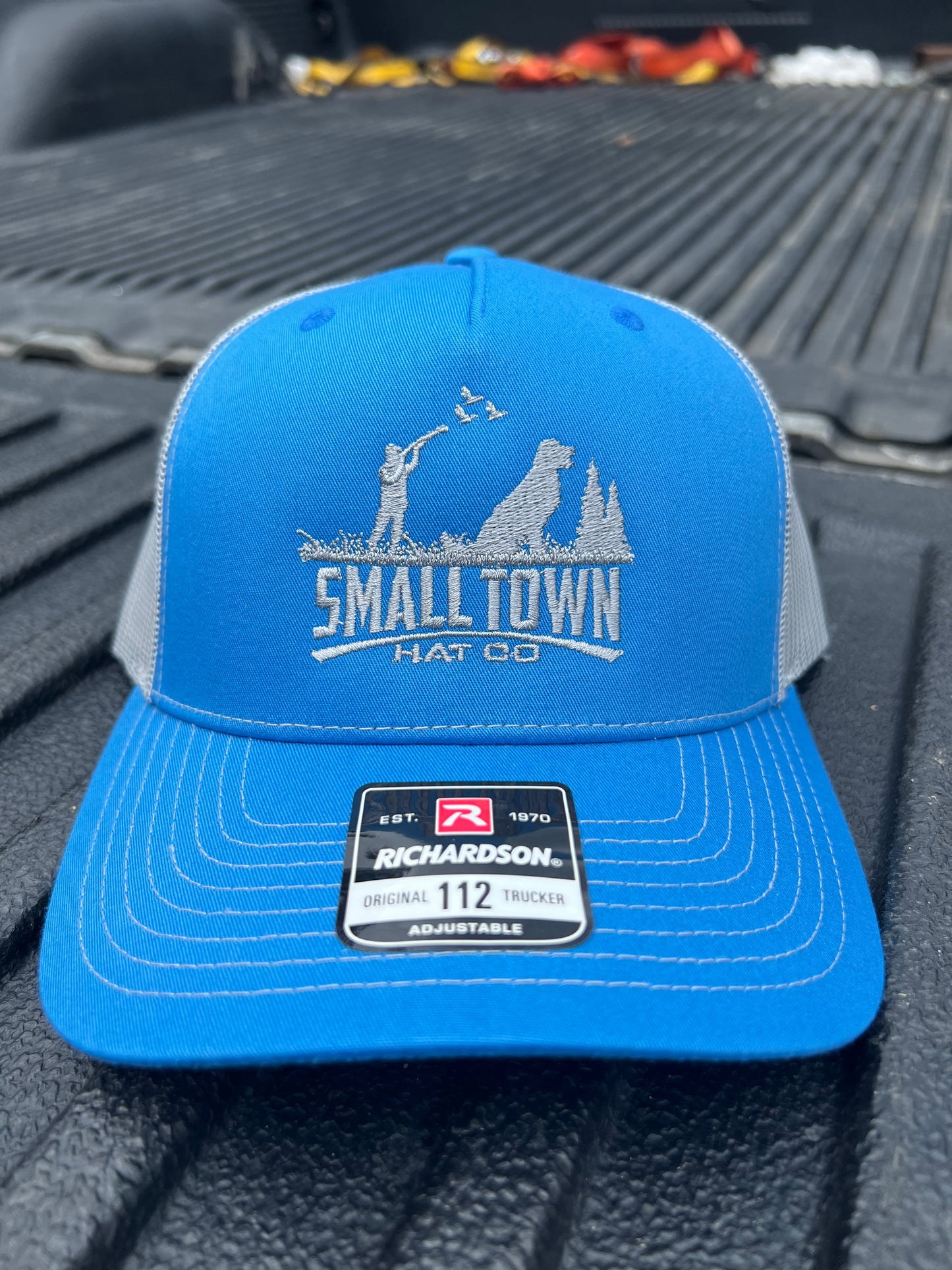 Blue/gray smalltown logo
