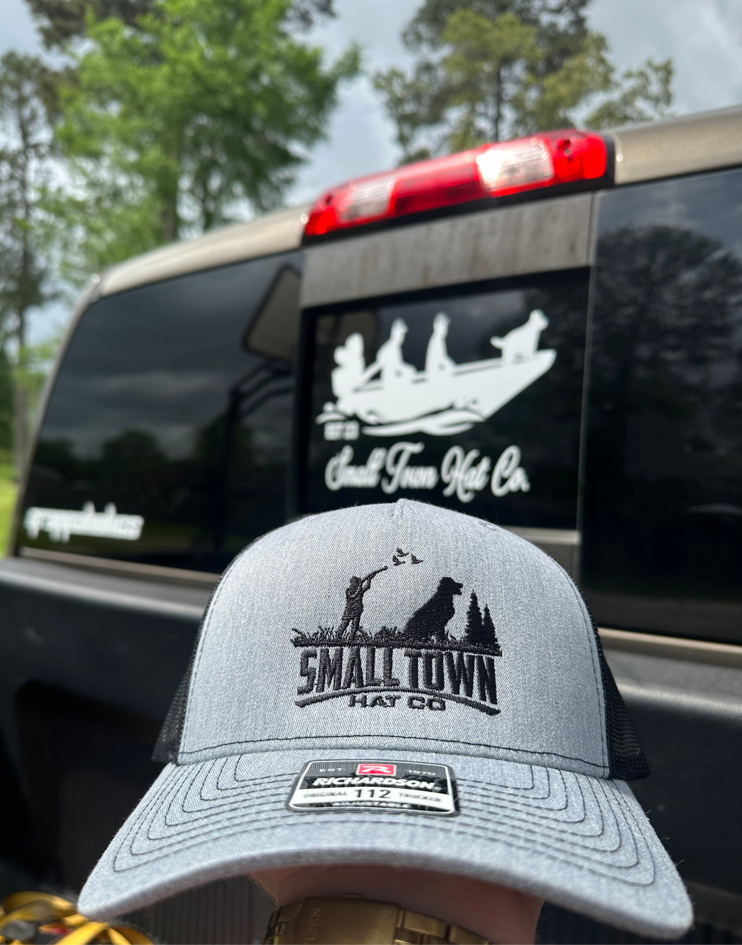 Gray/black smalltown logo